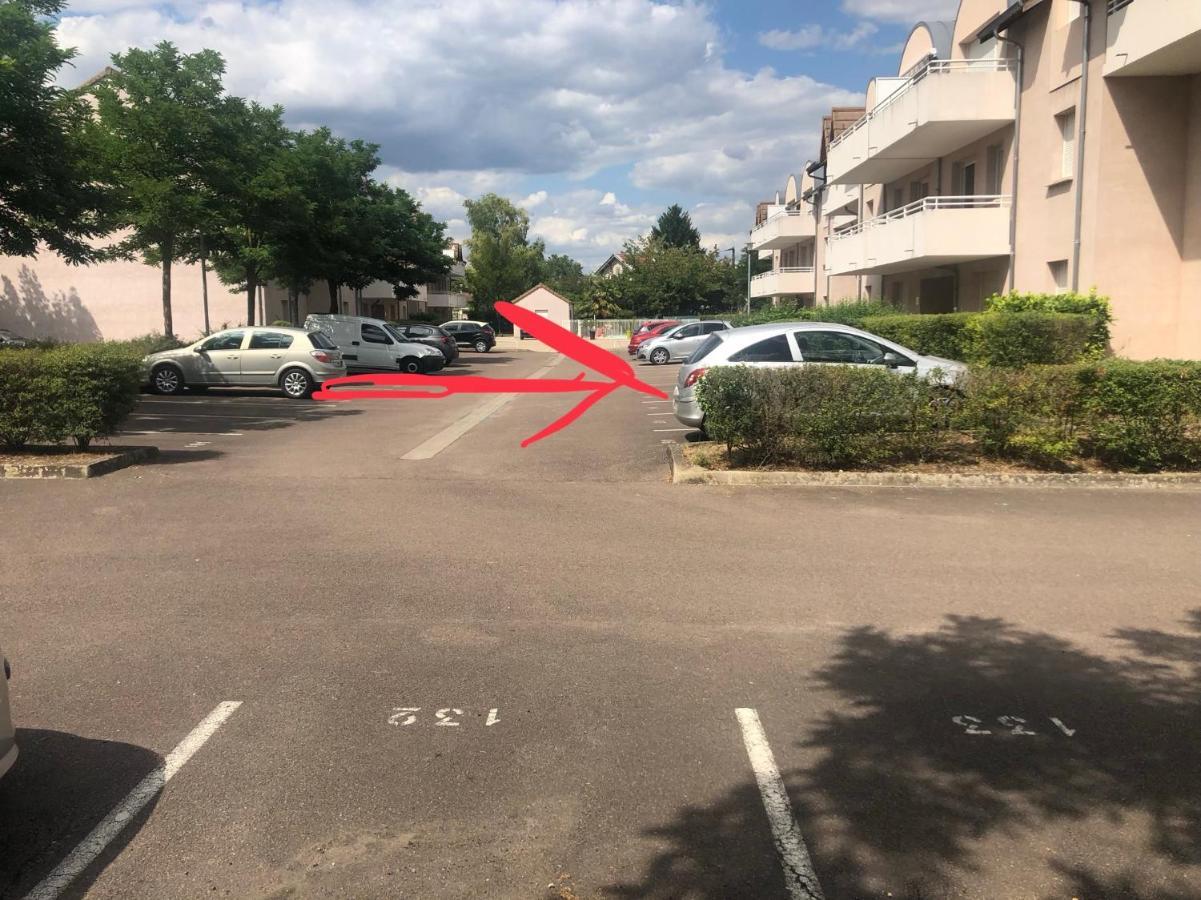 App Calme, Securisee, 5Min Du Centre Apartment Beaune  Luaran gambar