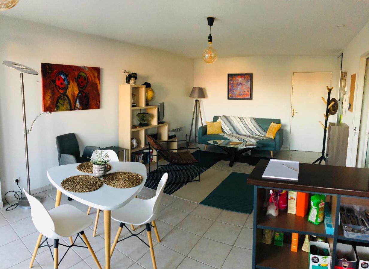 App Calme, Securisee, 5Min Du Centre Apartment Beaune  Luaran gambar